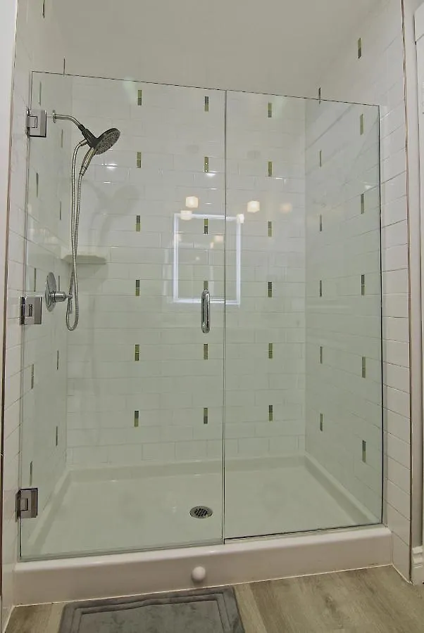 Newly Renovated Modern Condo Las Vegas